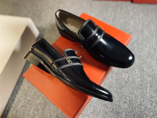 Ferragamo shoes - rep shoes