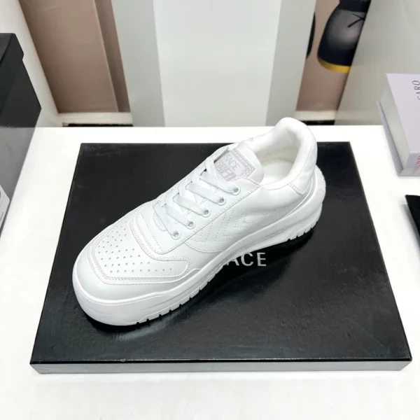 Versace shoes - rep shoes