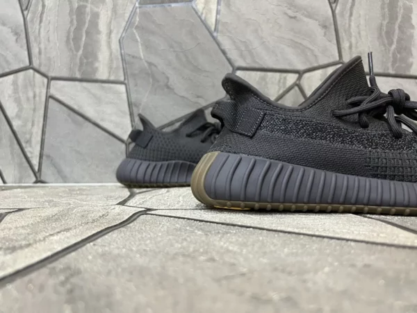 Yeezy shoes - Reps shoes