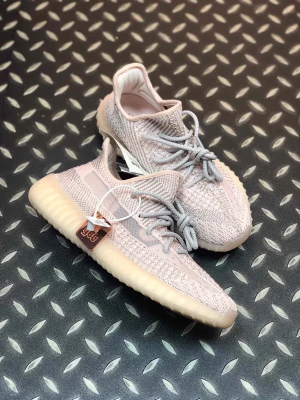 Yeezy shoes - Replica shoes