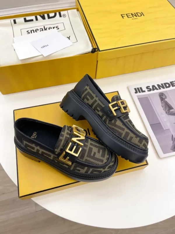 Fendi shoes - Replica shoes