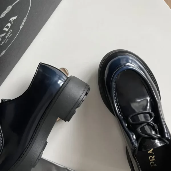 Prada shoes - Replica shoes