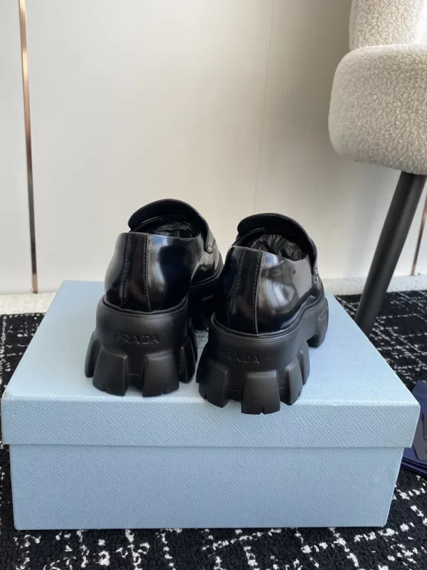 Prada shoes - Replica shoes