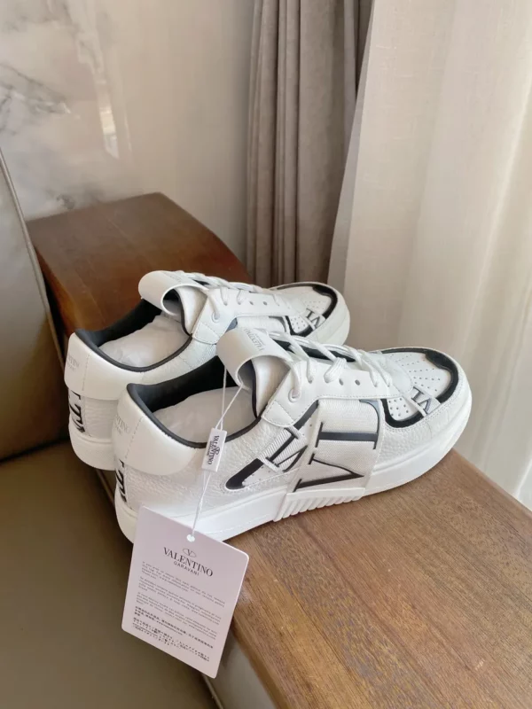 Valentino shoes - Reps shoes