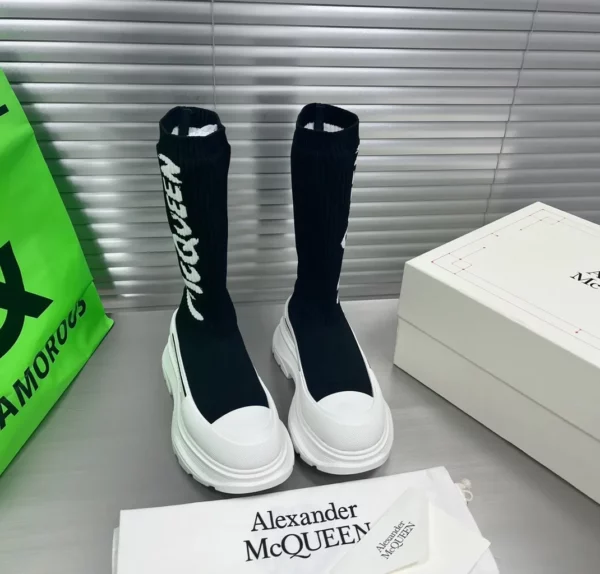 Alexander MCQueen shoes - rep shoes