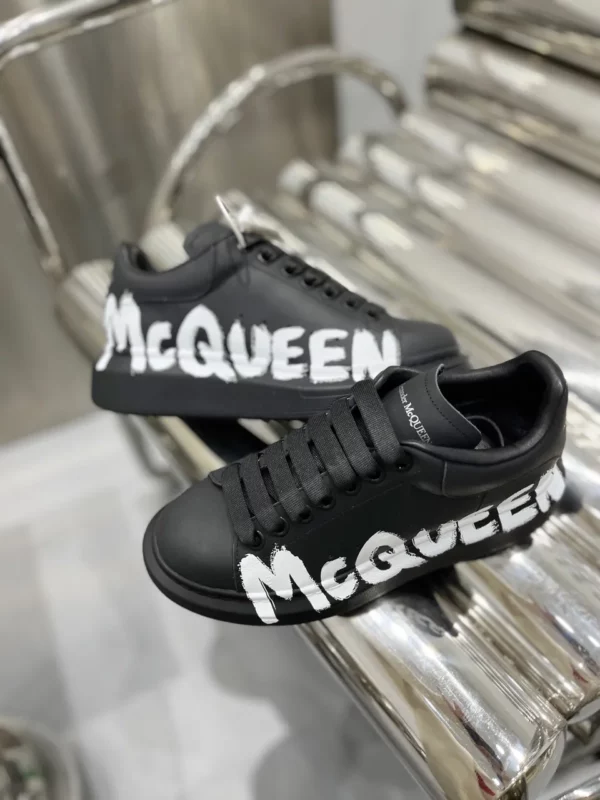 Alexander MCQueen shoes - rep shoes