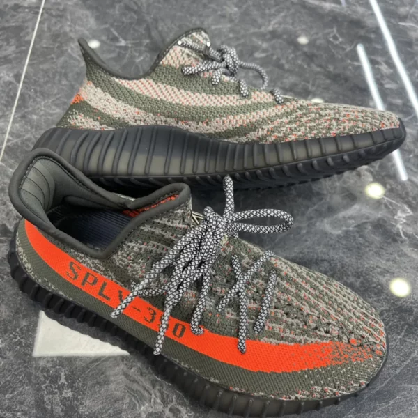 Yeezy shoes - rep shoes