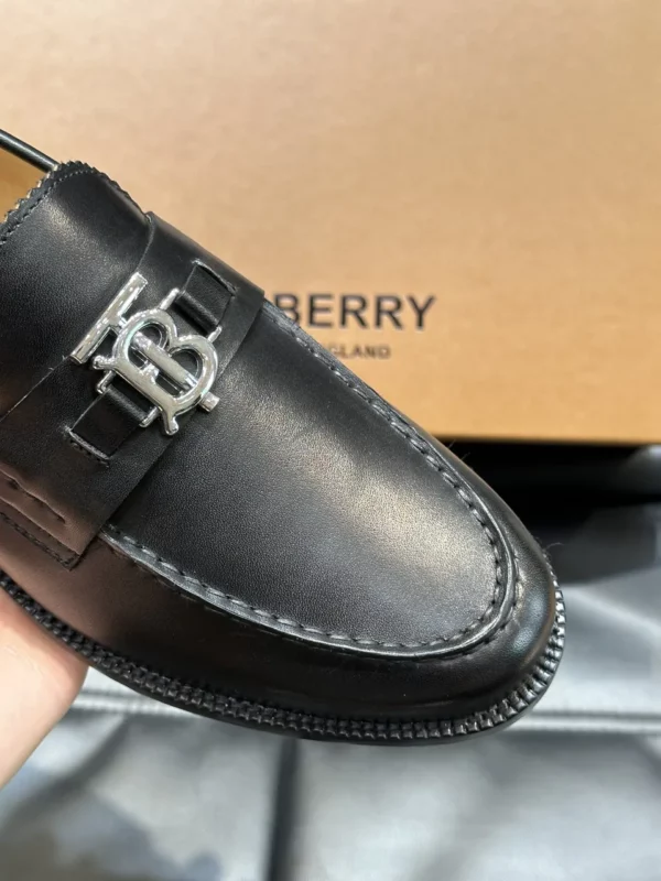 Burberry shoes - rep shoes