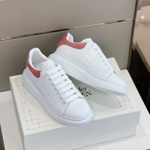 Alexander MCQueen shoes - rep shoes