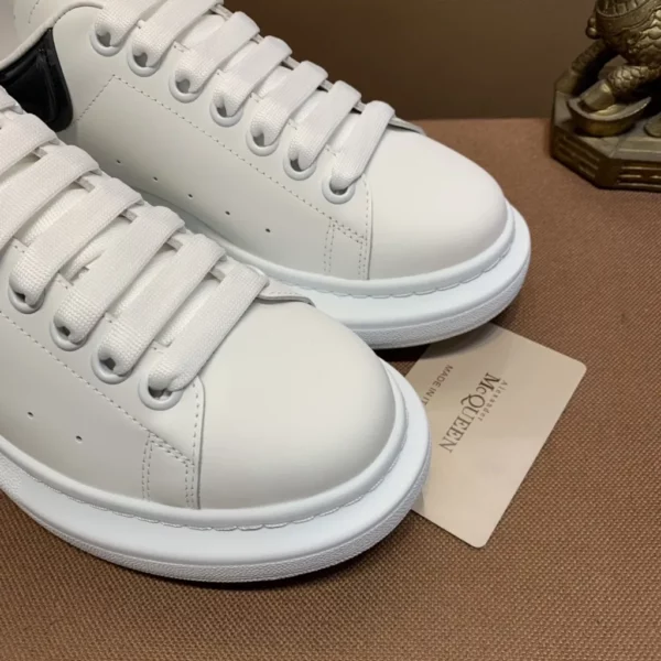 Alexander MCQueen shoes - rep shoes