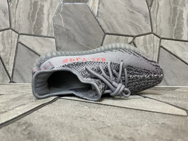 Yeezy shoes - Replica shoes