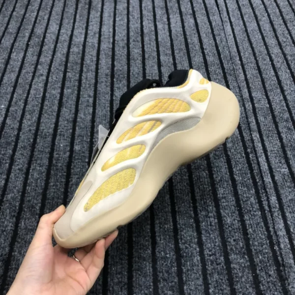 Yeezy shoes - rep shoes