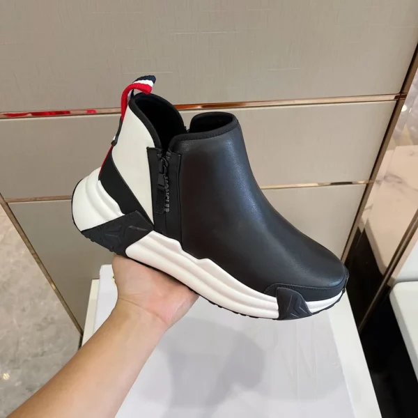 Moncler shoes - Replica shoes