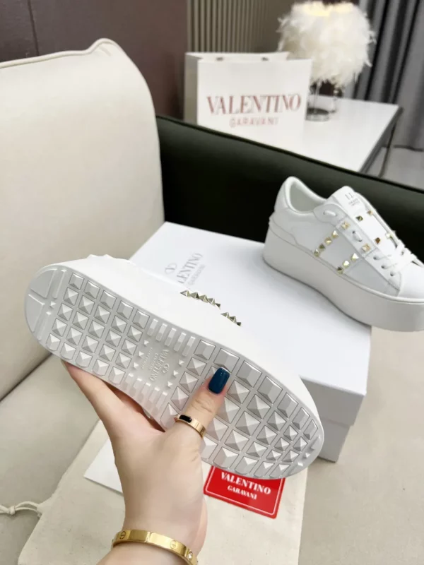 Valentino shoes - Replica shoes