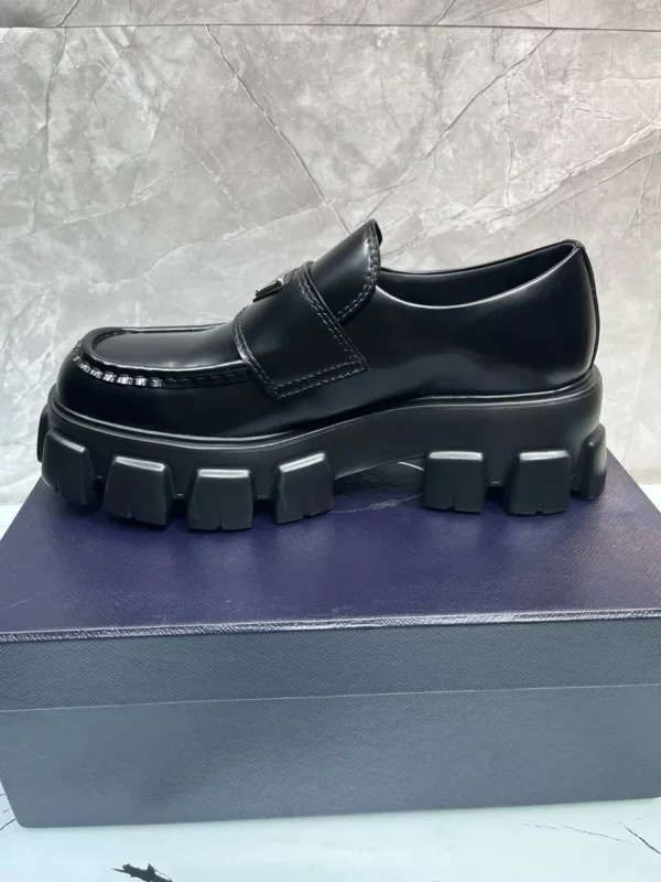 Prada shoes - Replica shoes