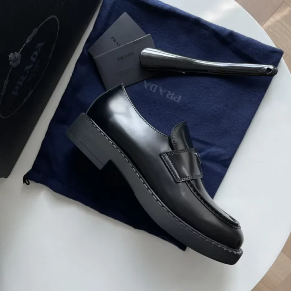 Prada shoes - Replica shoes