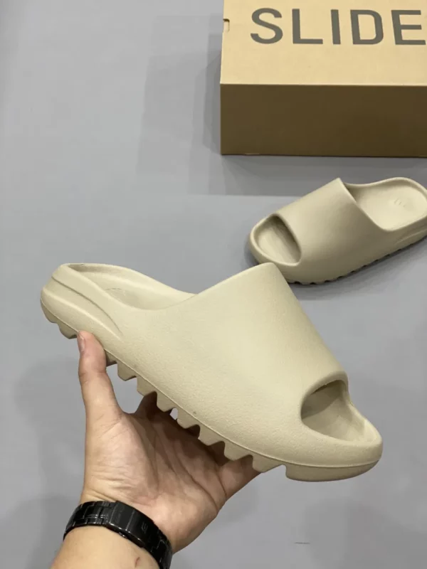 Yeezy shoes - rep shoes