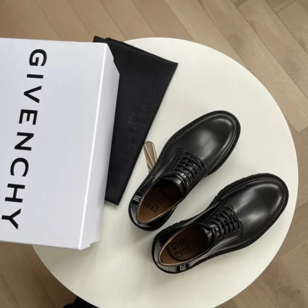 Givenchy shoes - Replica shoes