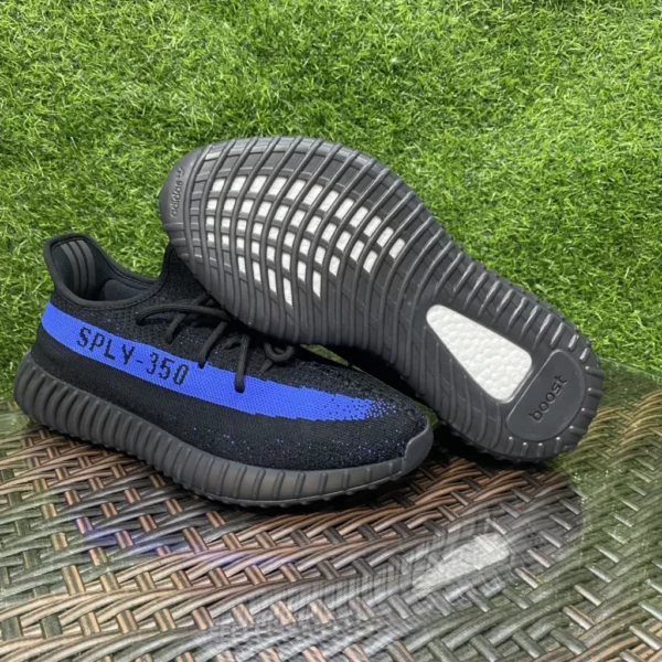 Yeezy shoes - Replica shoes