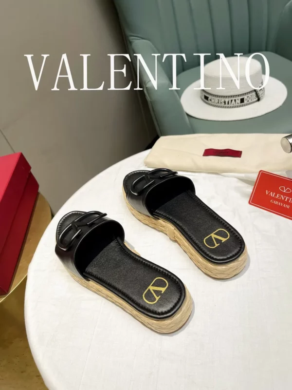 Valentino shoes - Replica shoes