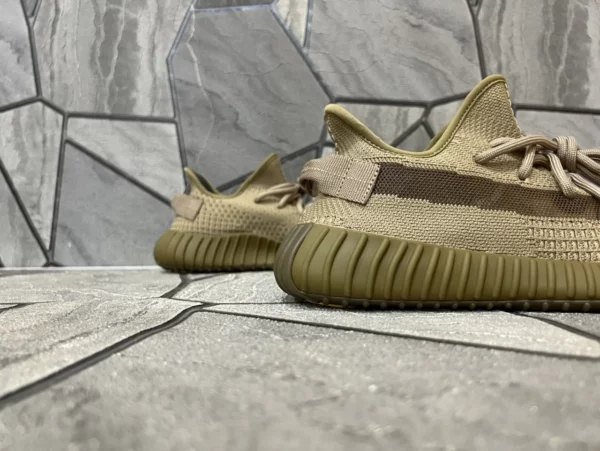 Yeezy shoes - Replica shoes