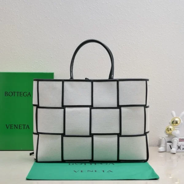 Bottega Veneta bag - replica bags