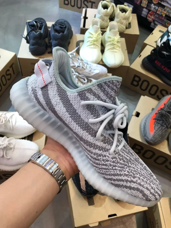 Yeezy shoes - rep shoes