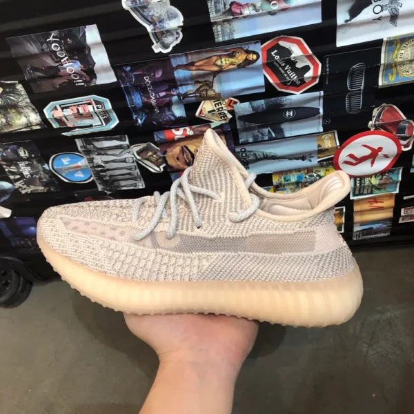 Yeezy shoes - rep shoes