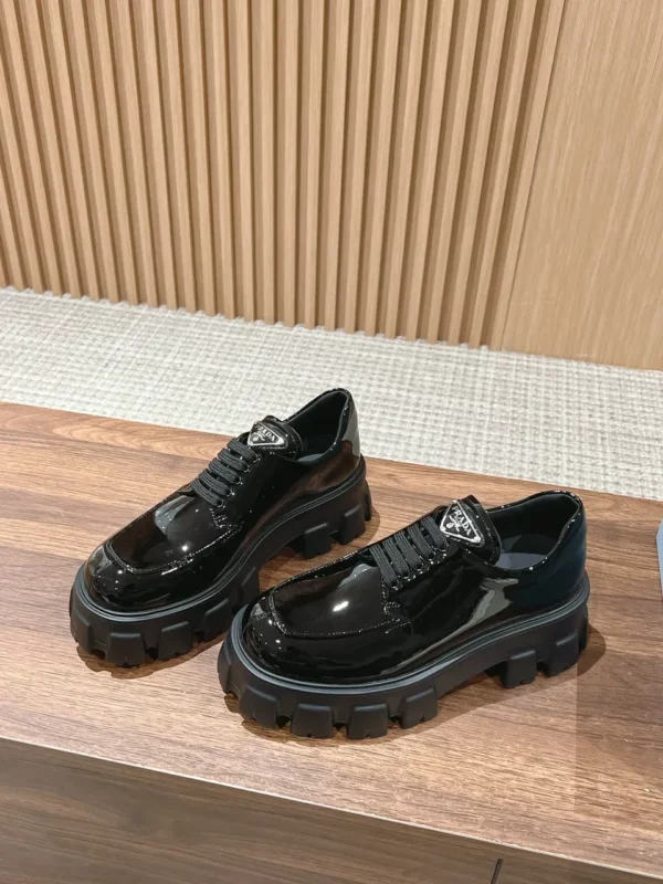 Prada shoes - Replica shoes