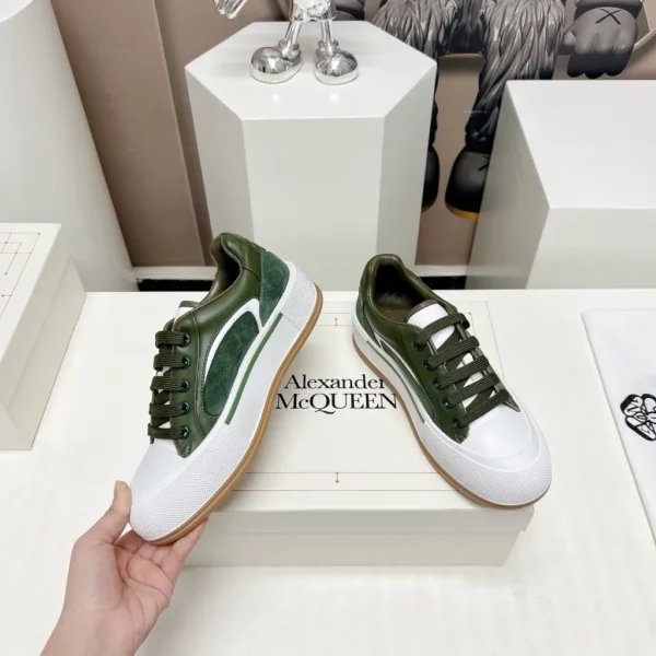 Alexander MCQueen shoes - Replica shoes