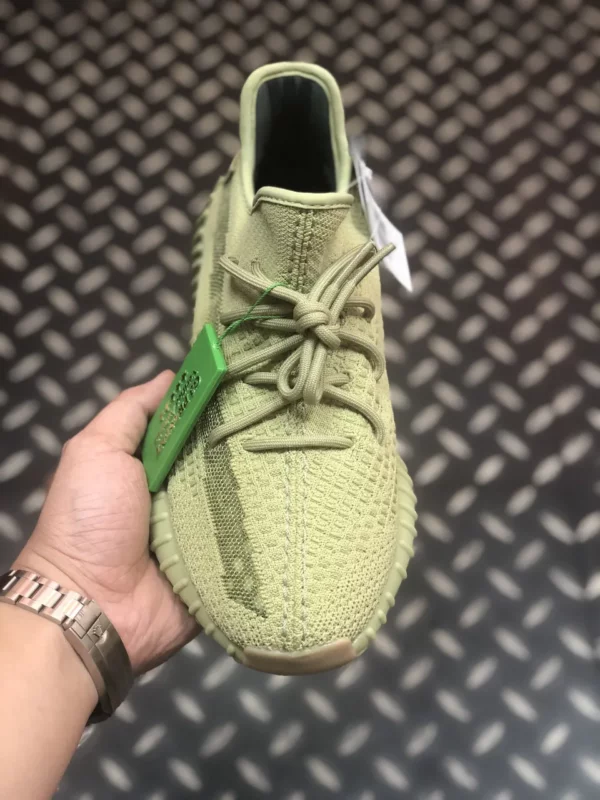 Yeezy shoes - Replica shoes