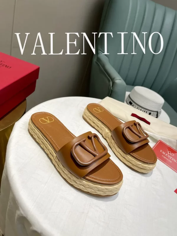 Valentino shoes - Replica shoes