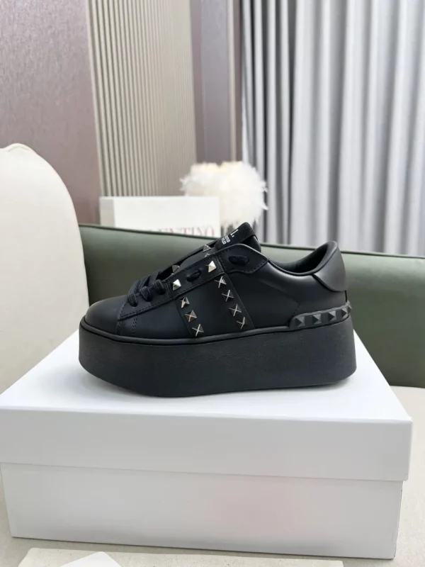 Valentino shoes - Replica shoes