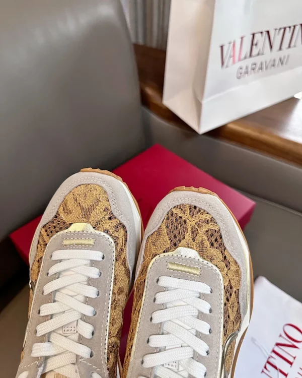 Valentino shoes - Reps shoes