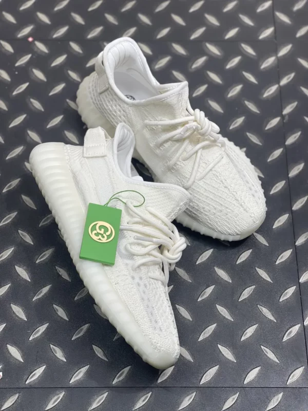 Yeezy shoes - rep shoes