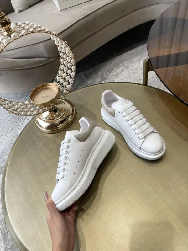 Alexander MCQueen shoes - Replica shoes