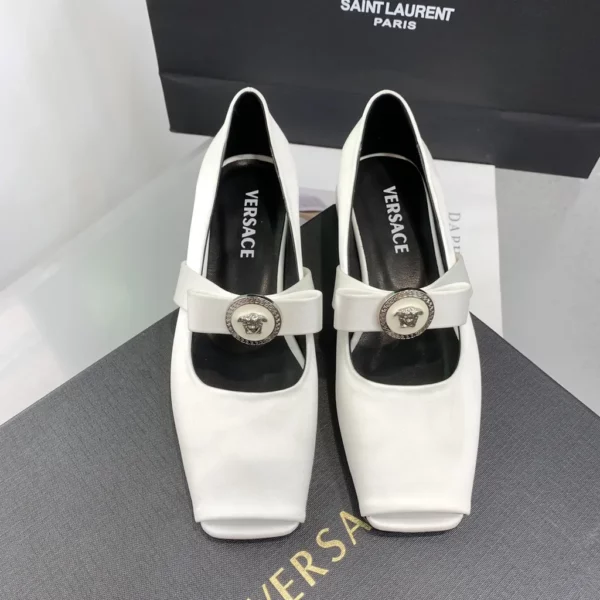 Versace shoes - Reps shoes