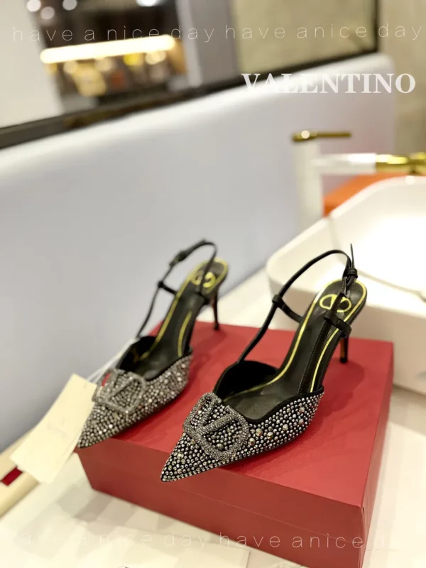 Valentino shoes - Replica shoes