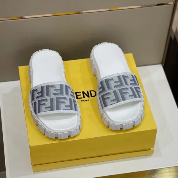 Fendi shoes - Replica shoes