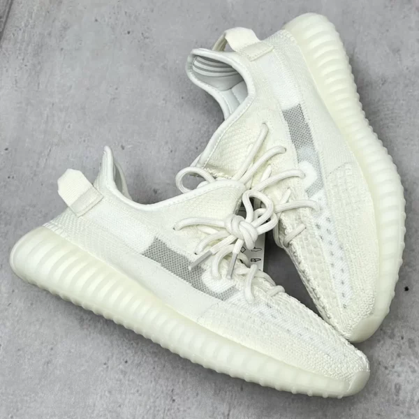 Yeezy shoes - Replica shoes