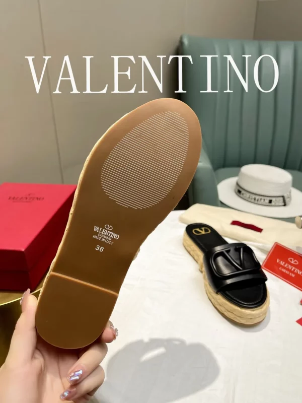 Valentino shoes - Replica shoes