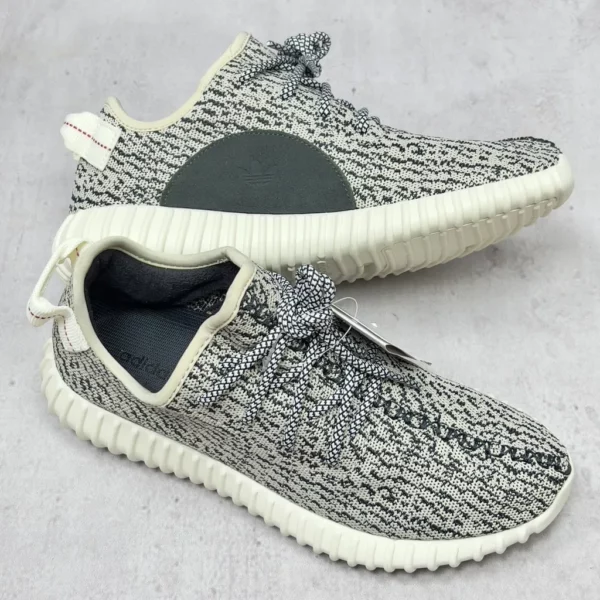 Yeezy shoes - rep shoes