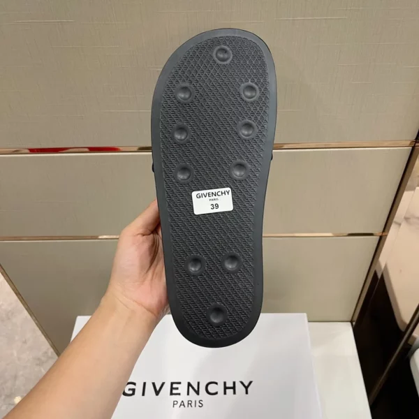 Givenchy shoes - rep shoes