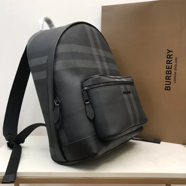 Burberry bag - rep bags