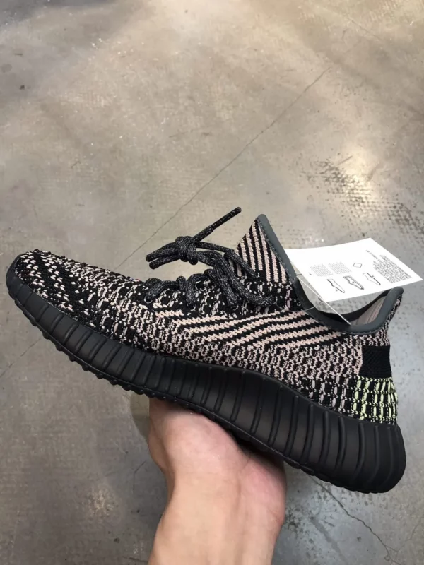 Yeezy shoes - rep shoes