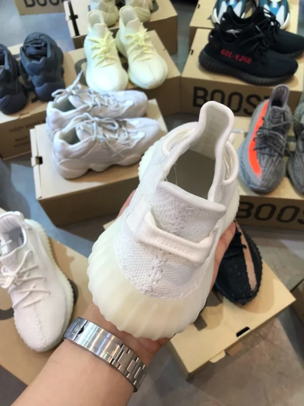 Yeezy shoes - Reps shoes