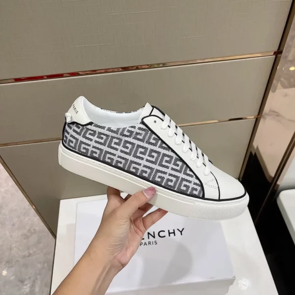 Givenchy shoes - Reps shoes