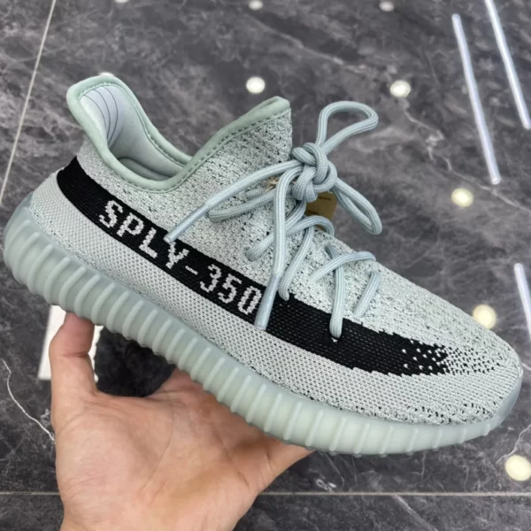 Yeezy shoes - rep shoes