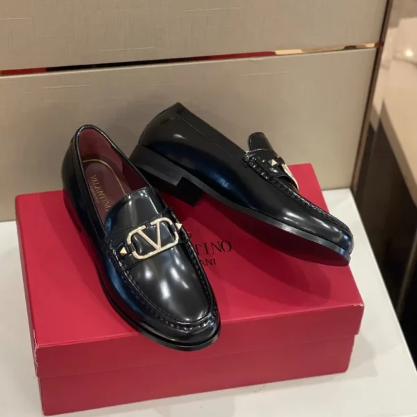 Valentino shoes - Replica shoes