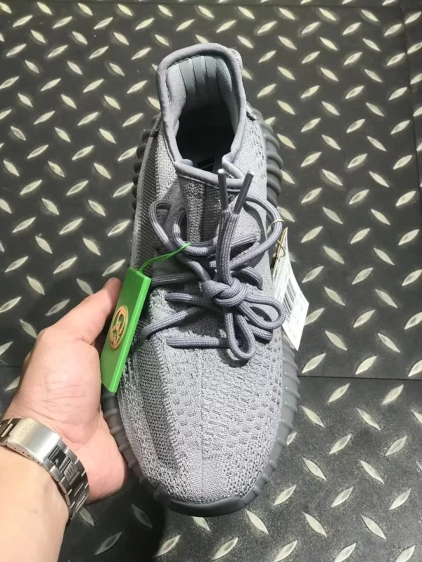 Yeezy shoes - rep shoes